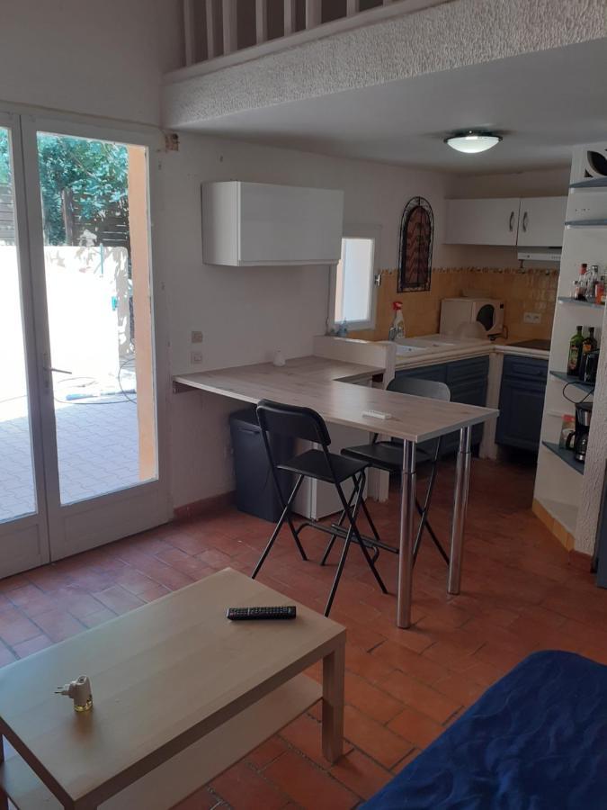 Appartement T1 Hyères Exterior foto